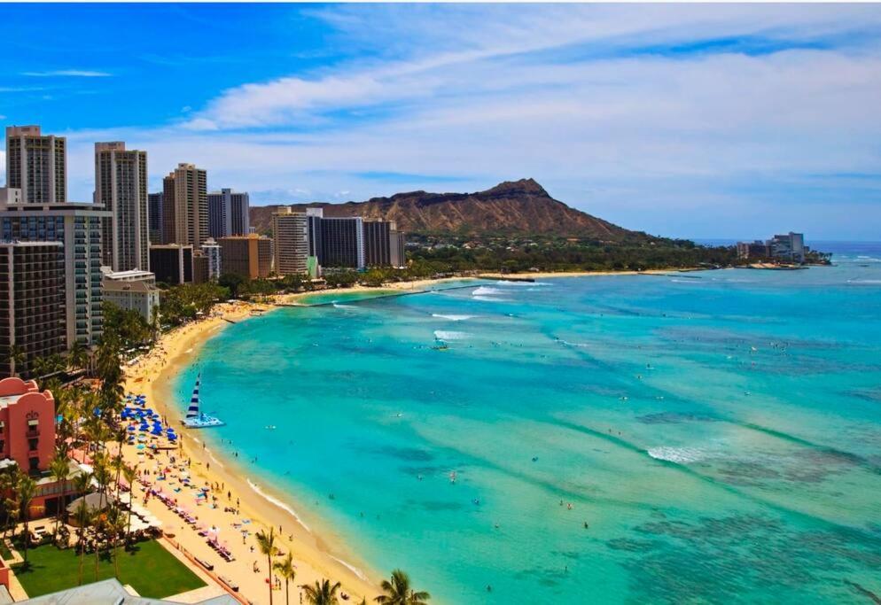 Gem Of Waikiki At Inn On The Park Honolulu Exterior foto
