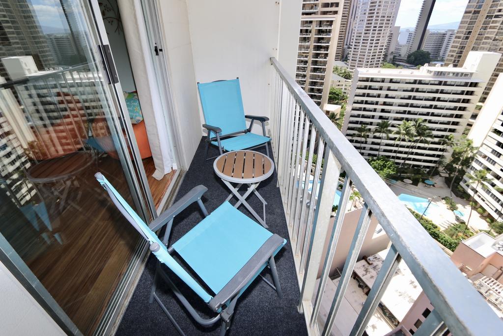 Gem Of Waikiki At Inn On The Park Honolulu Exterior foto